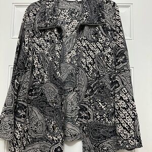 Zynergy by Chico’s Cinch Waist Paisley Lightweight Jacket